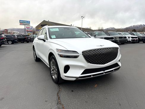 Used 2025 Genesis GV70 2.5T w/ Advanced Package image 2