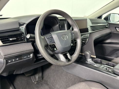 Used 2025 Toyota Camry LE FWD image 3