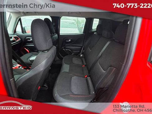 Used 2020 Jeep Renegade Trailhawk w/ Cold Weather Group AWD/4WD image 21