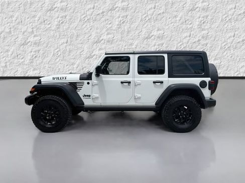 Used 2021 Jeep Wrangler Unlimited Sport AWD/4WD image 6