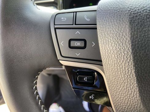 Used 2025 Toyota Camry SE w/ Multimedia Upgrade Package FWD image 35