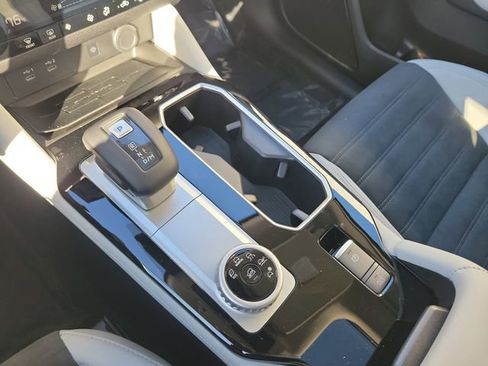 New 2026 Mitsubishi Outlander SE image 34