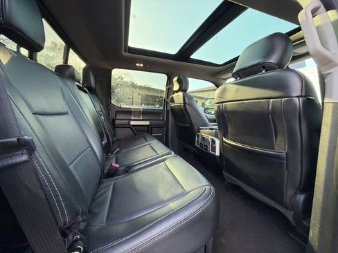 Used 2017 Ford F250 Lariat w/ Lariat Ultimate Package AWD/4WD image 15