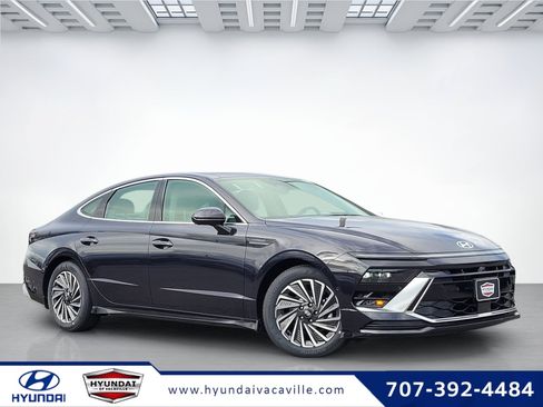 New 2025 Hyundai Sonata Limited image 1