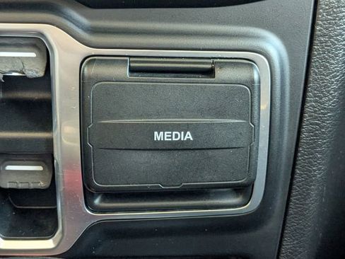 Used 2021 Jeep Wrangler Unlimited Sahara image 27