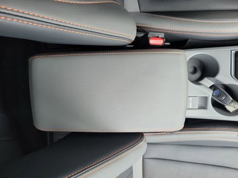 Certified 2025 Subaru Crosstrek 2.5i Limited w/ Crosstrek Mirror Package image 17