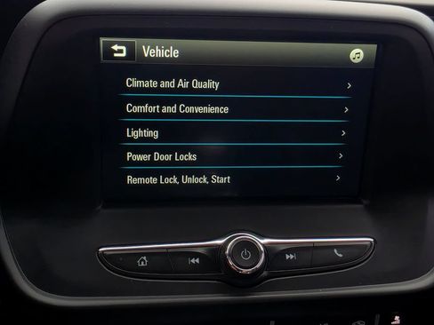 Used 2017 Chevrolet Camaro LT RWD image 36