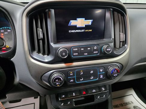 Used 2017 Chevrolet Colorado Z71 AWD/4WD image 11