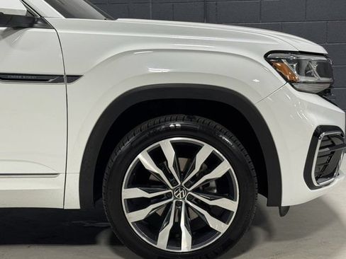 Used 2020 Volkswagen Atlas Cross Sport SEL R-Line FWD image 13