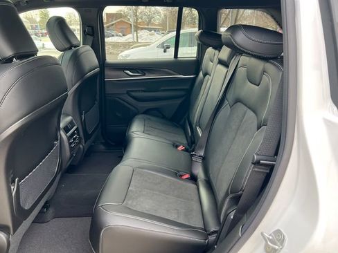 New 2026 Jeep Grand Cherokee 4WD image 5