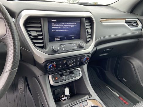 Used 2022 GMC Acadia SLE w/ Driver Convenience Package image 22