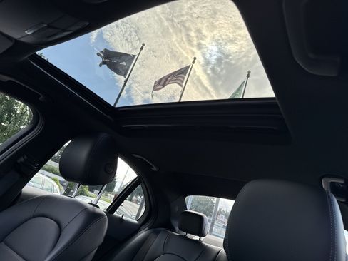 Certified 2018 Mercedes-Benz C 300 4MATIC Sedan image 20