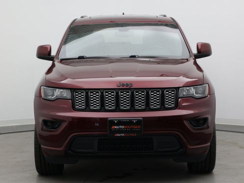 Used 2020 Jeep Grand Cherokee Altitude AWD/4WD image 2