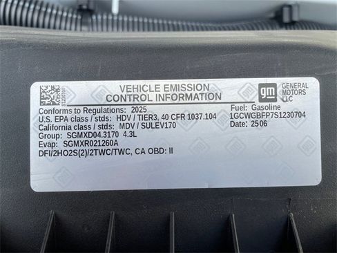 Used 2025 Chevrolet Express 2500 Extended w/ Communications Package image 41