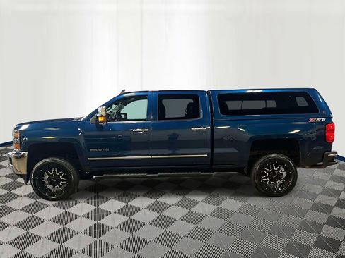 Used 2015 Chevrolet Silverado 2500 LTZ w/ LTZ Plus Package AWD/4WD image 2