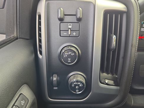 Used 2017 GMC Sierra 1500 SLT image 30