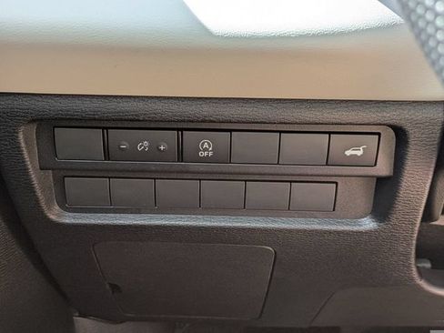 New 2026 Mitsubishi Outlander SE FWD image 26