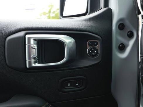 New 2026 Jeep Wrangler Sahara AWD/4WD image 20