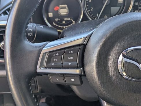 Used 2022 MAZDA MX-5 Miata RF Grand Touring image 14