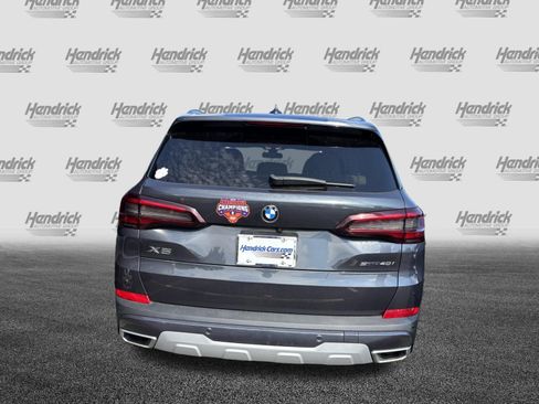 Used 2022 BMW X5 sDrive40i w/ Luxury Seating Package RWD image 9