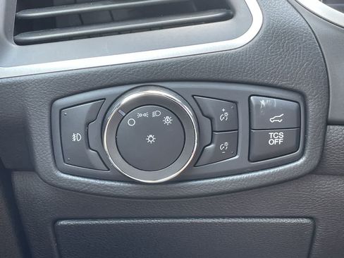 Used 2020 Ford Edge SEL w/ Convenience Package FWD image 29