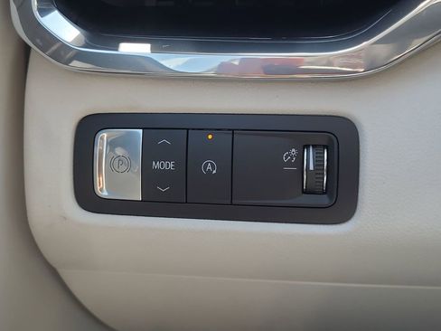 New 2026 GMC Acadia Denali w/ Super Cruise Package image 18