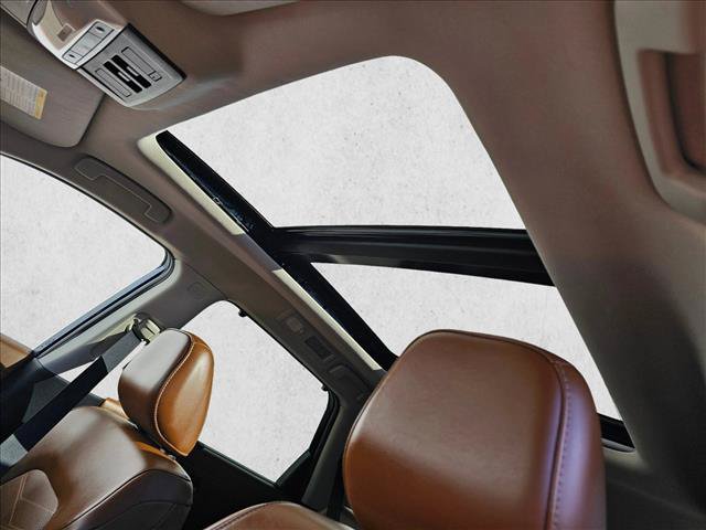 Used 2022 Nissan Pathfinder Platinum AWD/4WD image 26