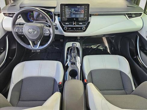 Used 2019 Toyota Corolla XSE image 21