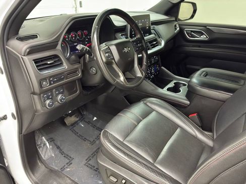 Used 2021 Chevrolet Tahoe RST w/ Luxury Package AWD/4WD image 15
