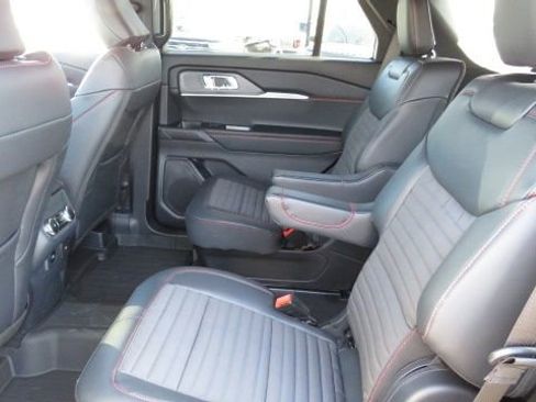 New 2026 Ford Explorer ST-Line image 6