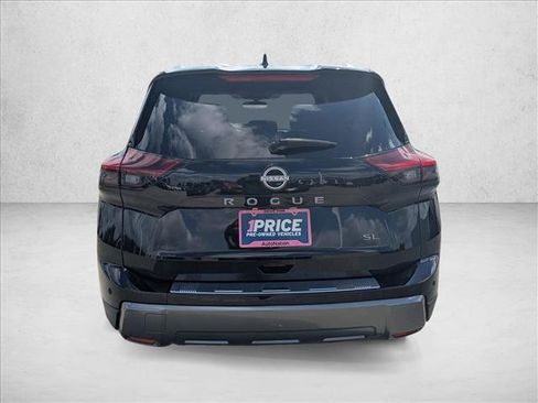 Used 2024 Nissan Rogue SL FWD image 6