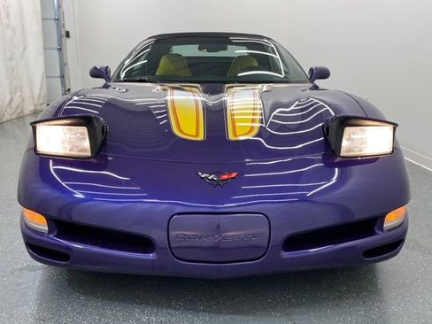 Used 1998 Chevrolet Corvette Convertible w/ Memory Pkg RWD image 29