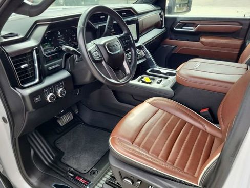 Used 2024 GMC Sierra 2500 Denali Ultimate w/ Max Trailering Package image 13
