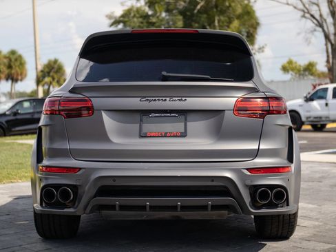 Used 2015 Porsche Cayenne Turbo AWD/4WD image 9