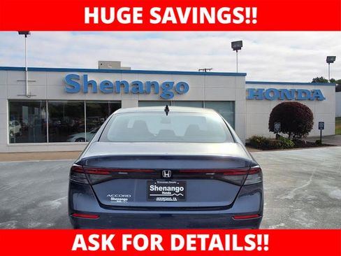 New 2025 Honda Accord SE image 4