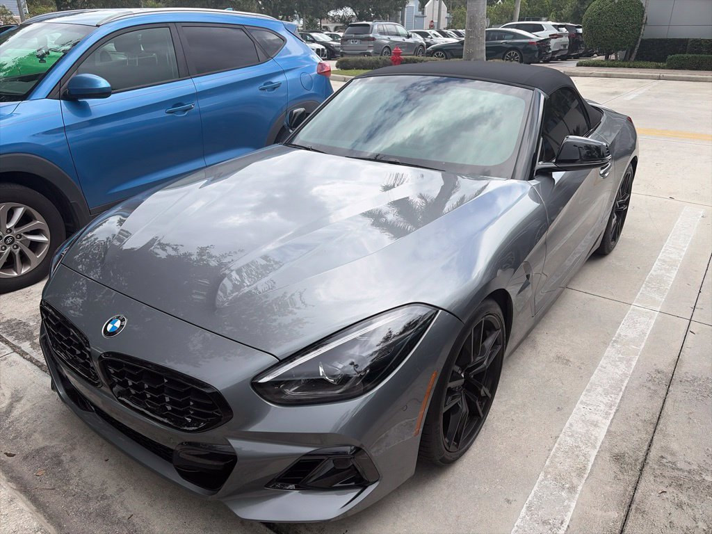 Used 2024 BMW Z4 M40i w/ Premium Package RWD image 2