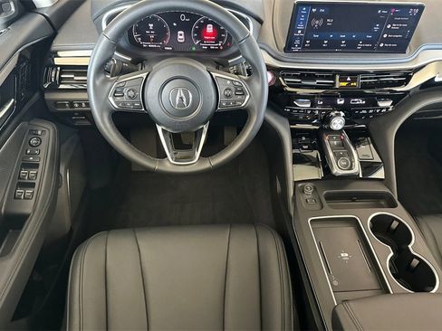 Certified 2025 Acura MDX FWD image 11