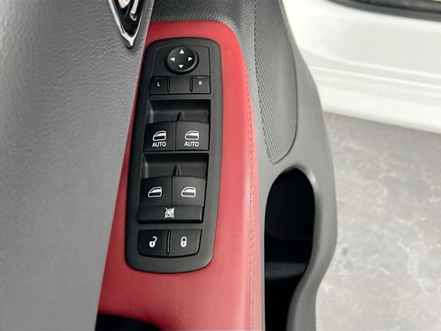 Used 2022 Dodge Durango R/T w/ Blacktop Package AWD/4WD image 18