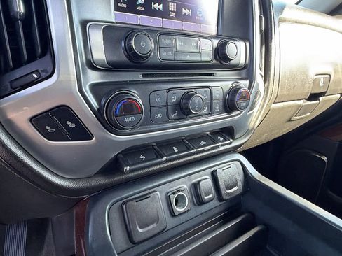 Used 2017 GMC Sierra 2500 SLT w/ Suspension Package, Off-Road AWD/4WD image 14