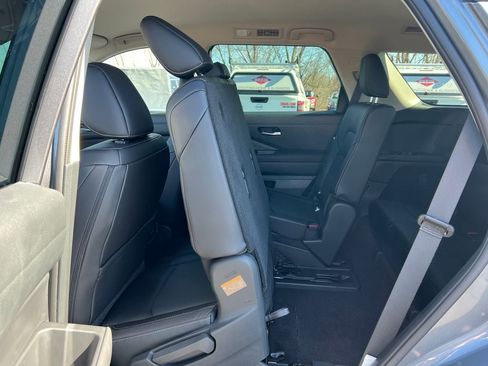 New 2026 Nissan Pathfinder SL AWD/4WD image 6
