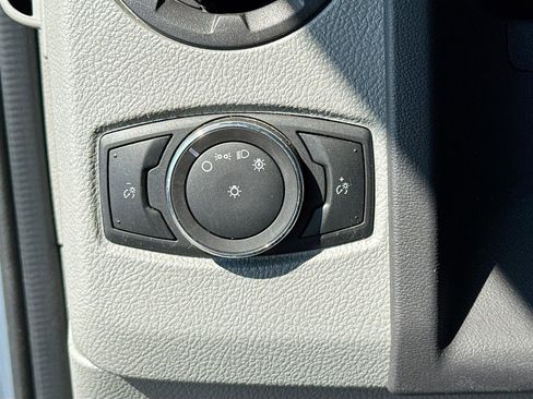 Used 2023 Ford E-450 and Econoline 450 Super Duty w/ Motorhome Prep Package image 8