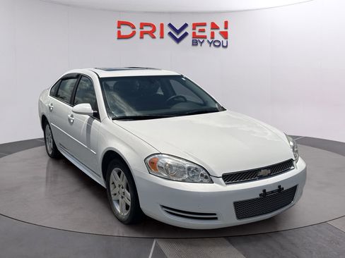 Used 2015 Chevrolet Impala LT w/ LT Sunroof Package FWD image 7