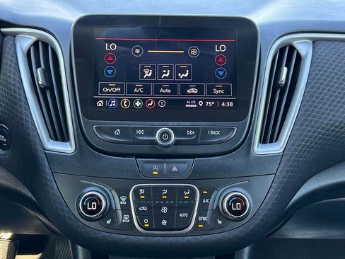 Used 2024 Chevrolet Malibu LT FWD image 25