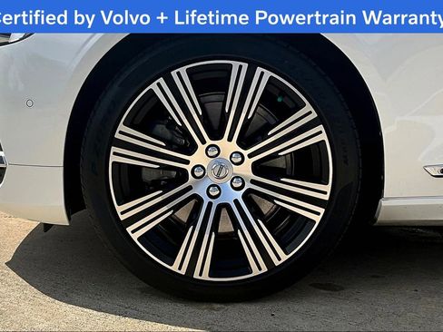 Used 2023 Volvo S90 T8 Ultimate w/ Lounge Package image 11