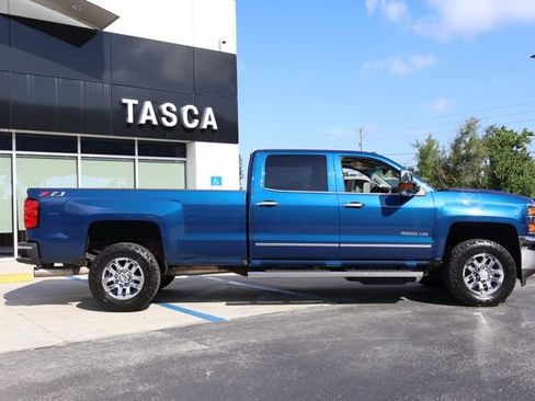 Used 2019 Chevrolet Silverado 3500 LTZ w/ Duramax Plus Package AWD/4WD image 9