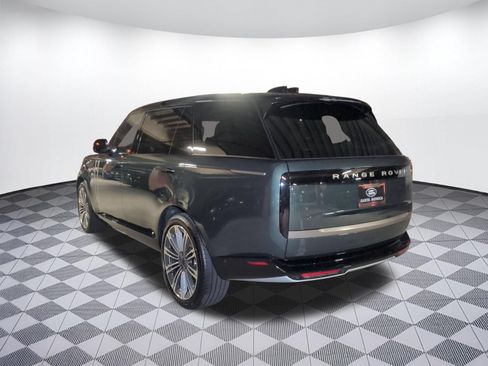 New 2026 Land Rover Range Rover Long Wheelbase SE AWD/4WD image 3