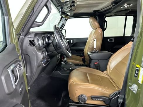 Used 2023 Jeep Wrangler Unlimited Sahara w/ Cold Weather Group image 11