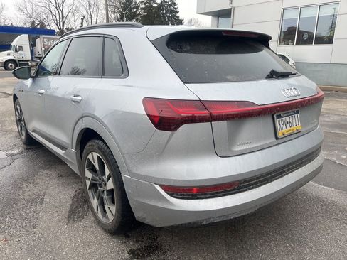 Used 2022 Audi e-tron Premium image 9