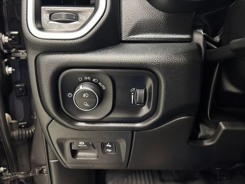 Used 2023 RAM 1500 Big Horn AWD/4WD image 25