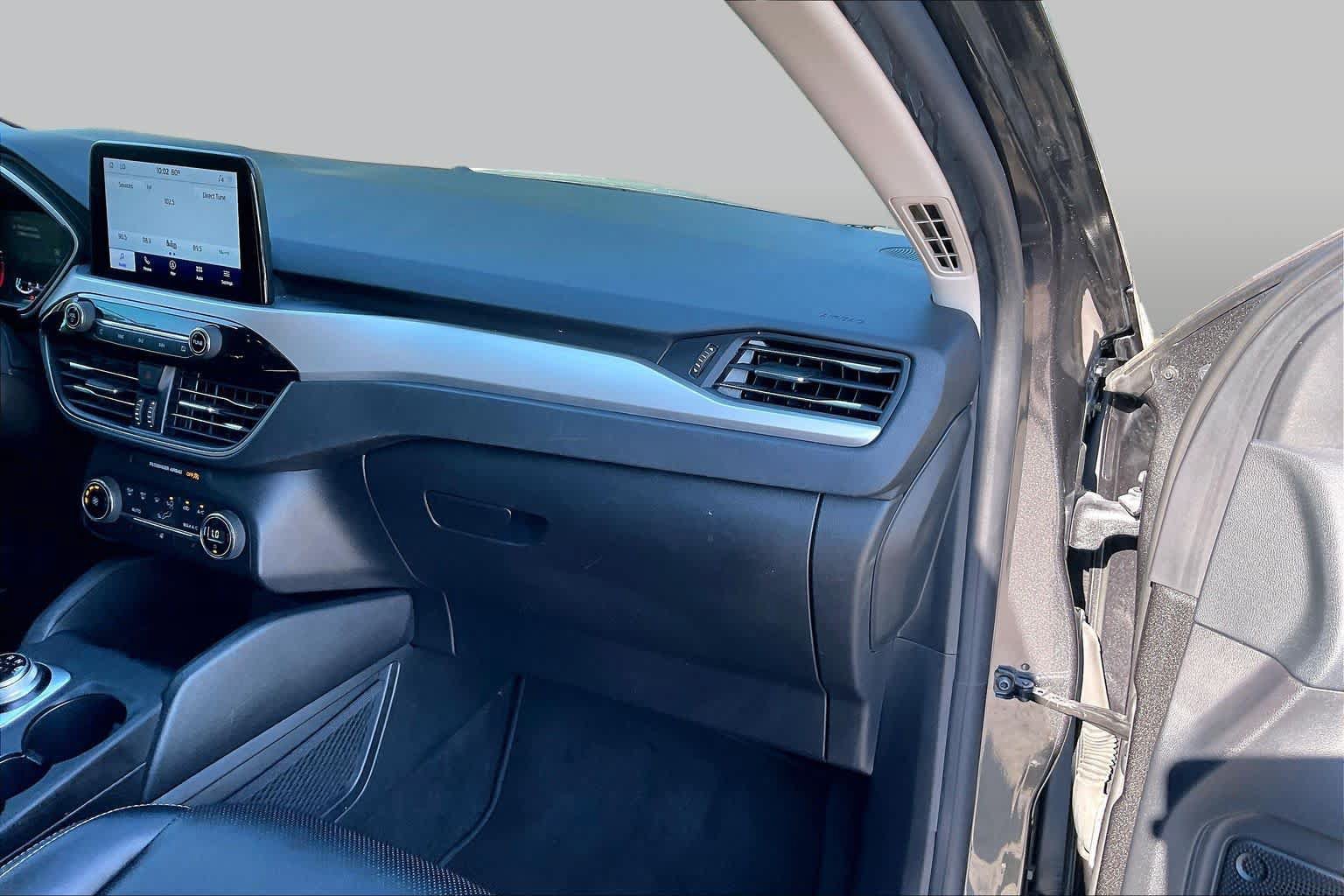 Used 2020 Ford Escape SEL FWD image 18